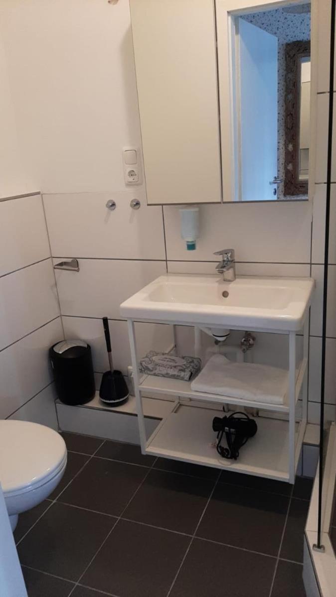 Ferienwohnung Stubenglueck 54, Zentrale Lage Im Schoenen Sasel Hamburg Bagian luar foto